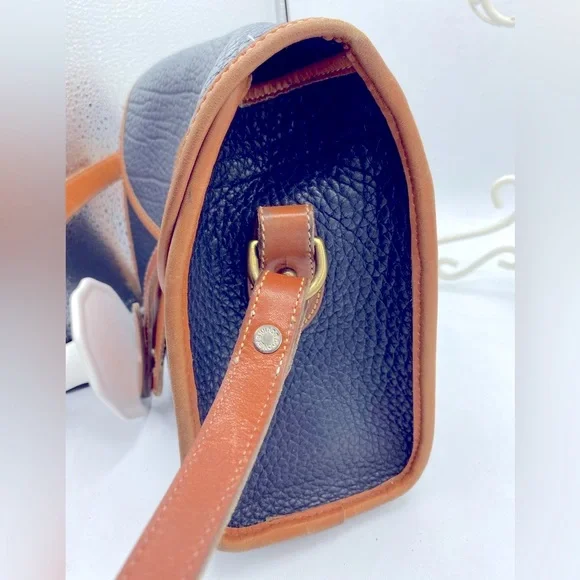 Vintage Dooney & Bourke Navy Blue And Tan Pebble  Leather Shoulder/Crossbody Bag - Picture 11 of 15